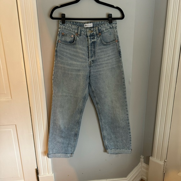 Zara - Straight Leg Jeans - Picture 1 of 5